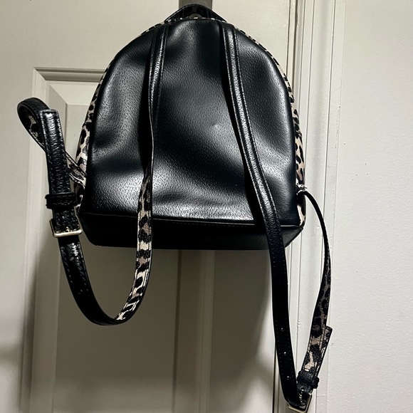 NWOT Kate Spade ♠️ black and animal print 109% cow leather small backpack - Picture 2 of 15